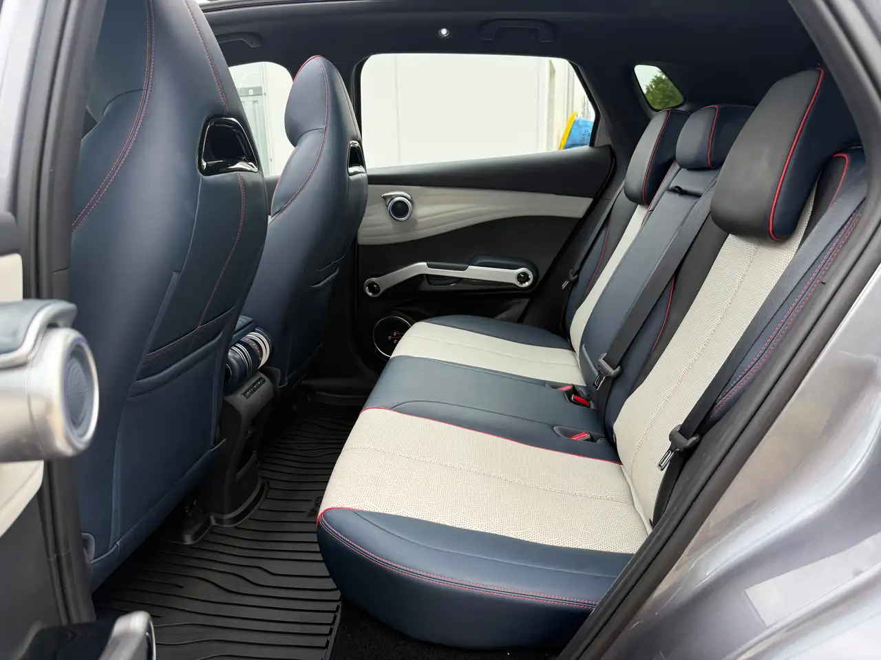 BYD Atto 3 Design Edition – Bild 15