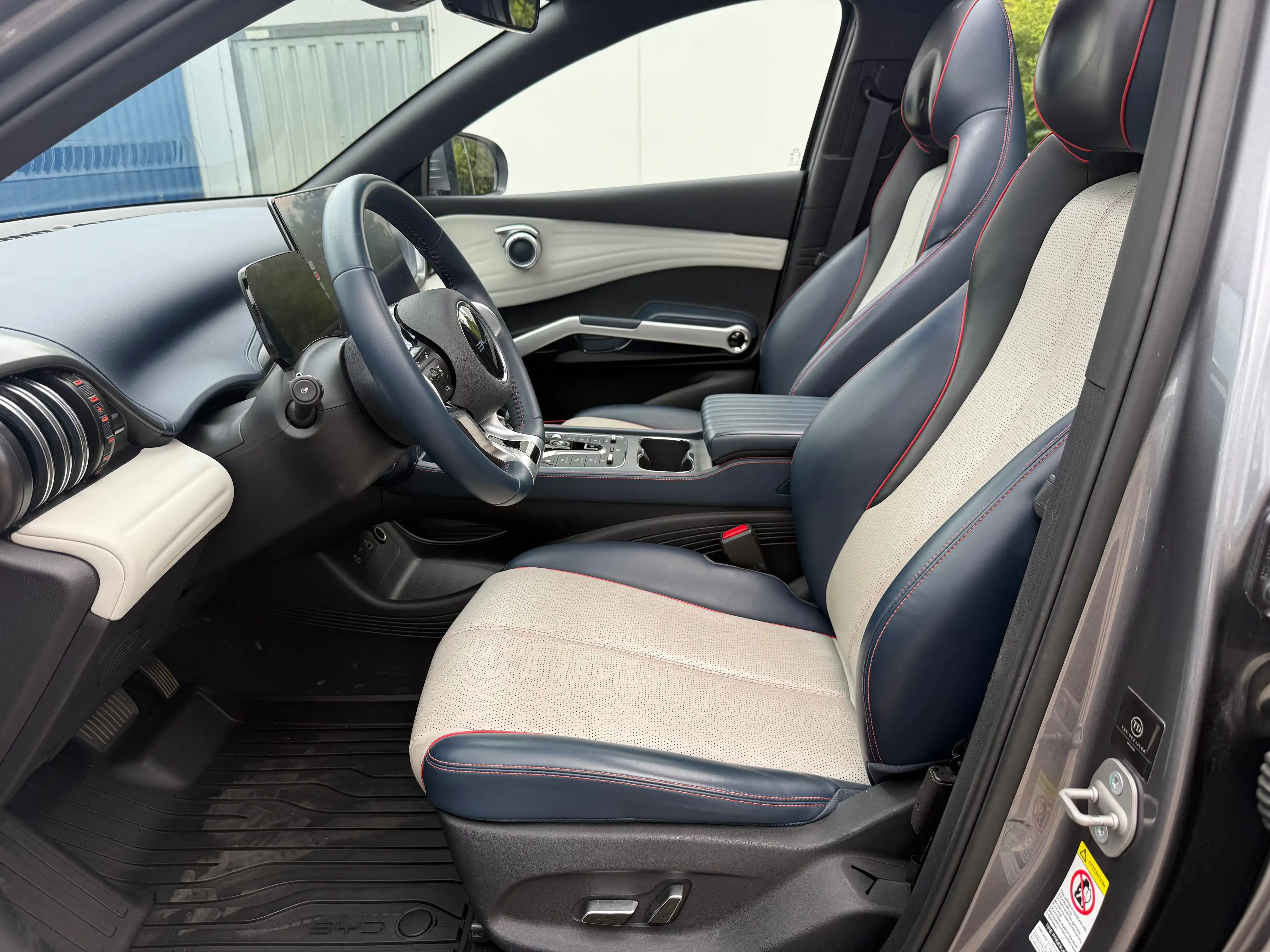 BYD Seal Design Edition - Finanzierung- Pano - Top Gepflegt — photo 9