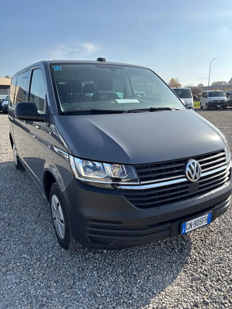 Volkswagen T6.1 Caravelle Gasolio IVA COMPRESA Grigio - 2