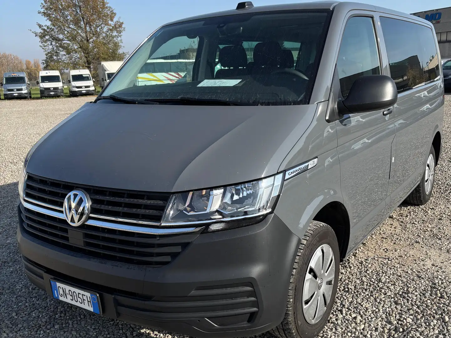 Volkswagen T6.1 Caravelle Gasolio IVA COMPRESA Grigio - 1