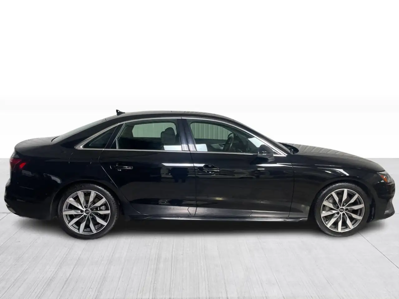Audi A4 снимка Audi A4
