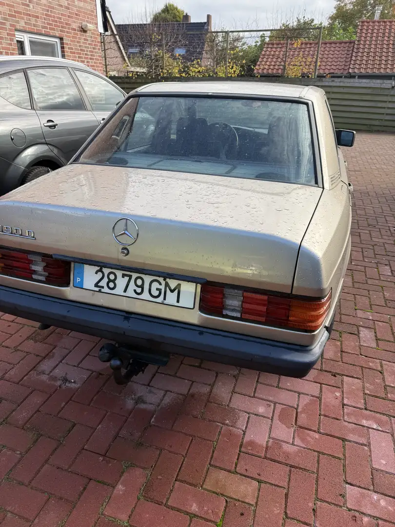 Mercedes-Benz 190 D 2.5 - 2