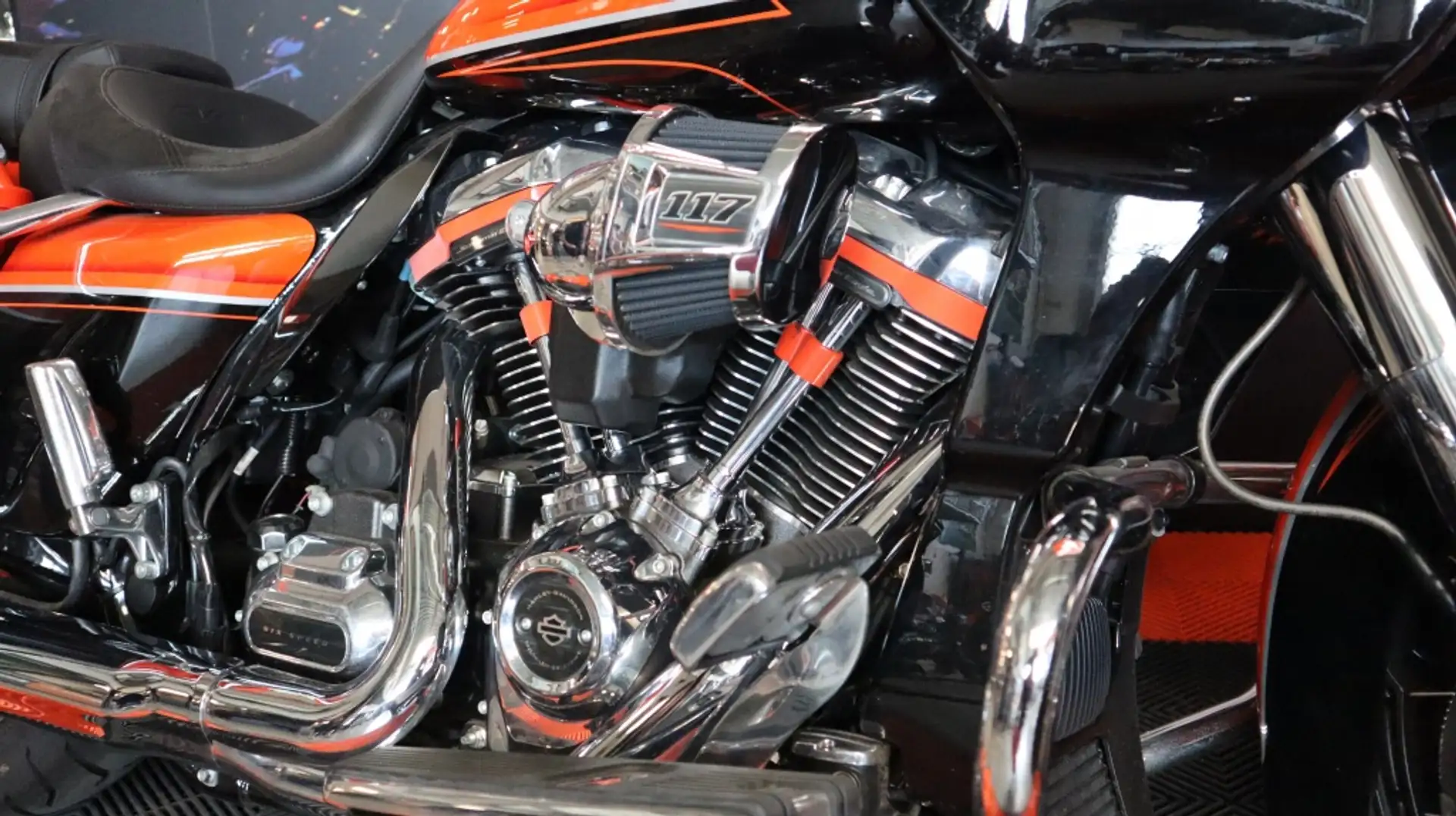 Harley-Davidson Tour Glide Road Orange - 2