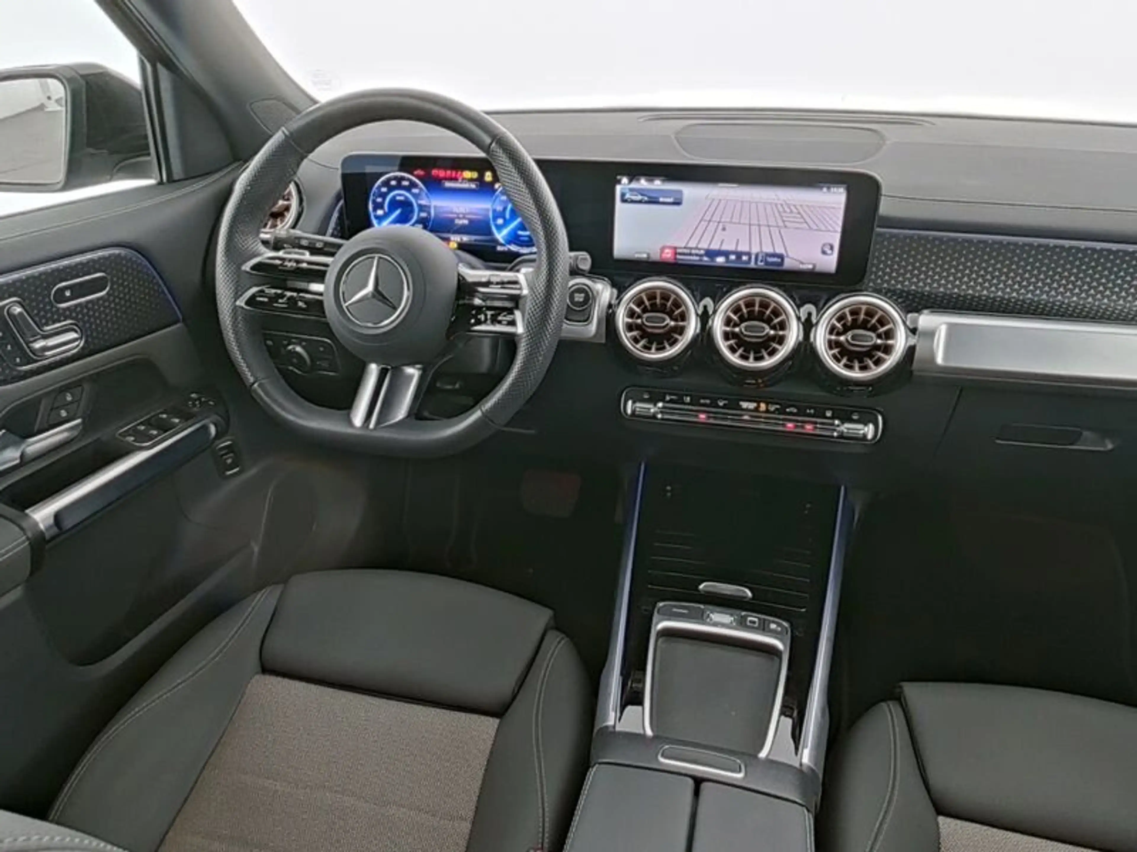 Mercedes-Benz EQB 250 EQB 250+ Electric Art — photo 6