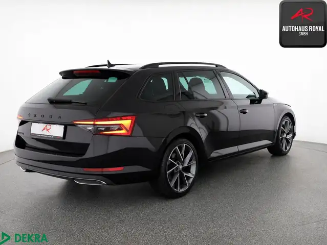 Skoda Superb view 5