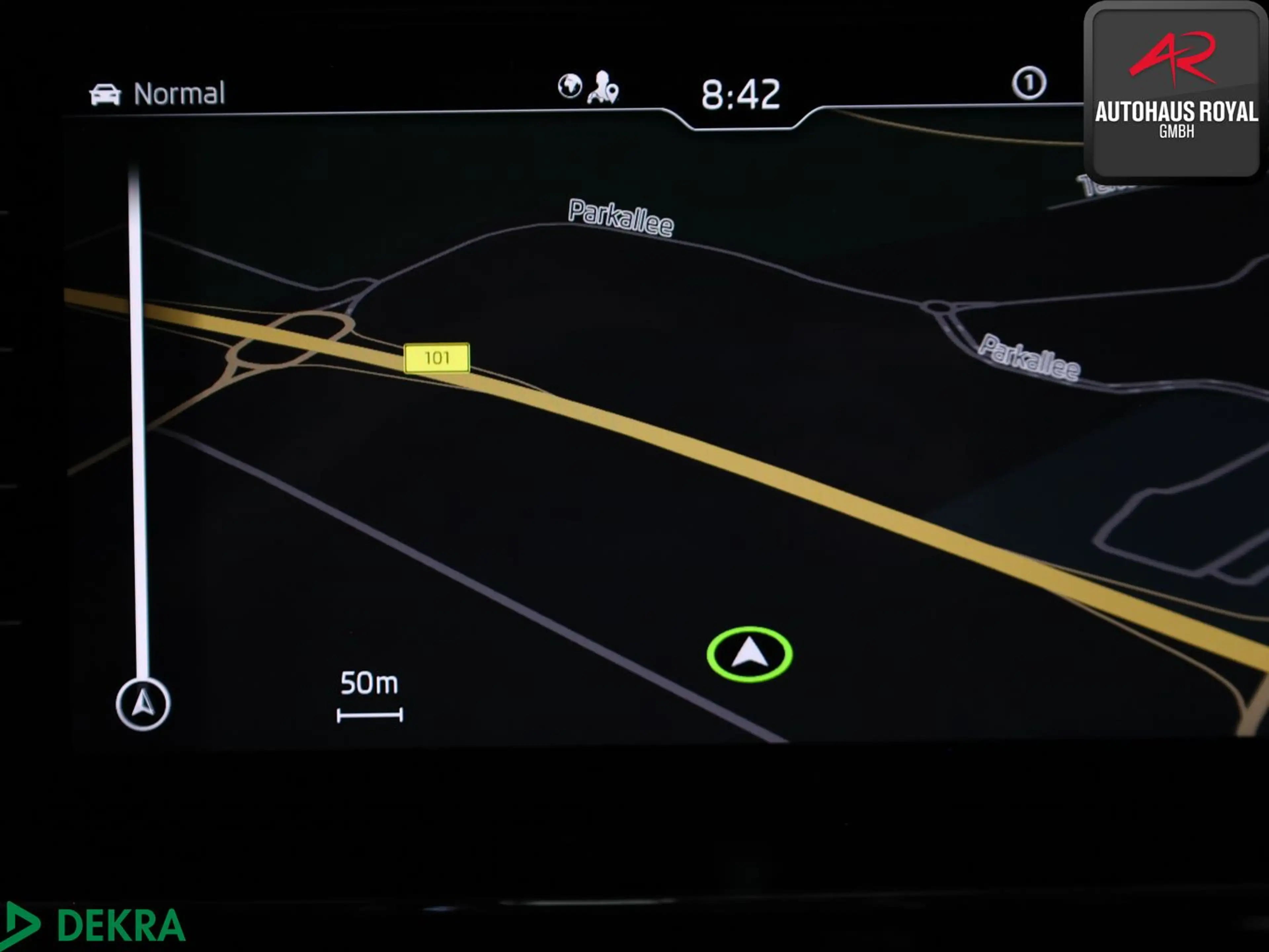 Skoda Superb Combi 2.0 TDI SPORTLINE KAMERA,KESSY,ACC — photo 14