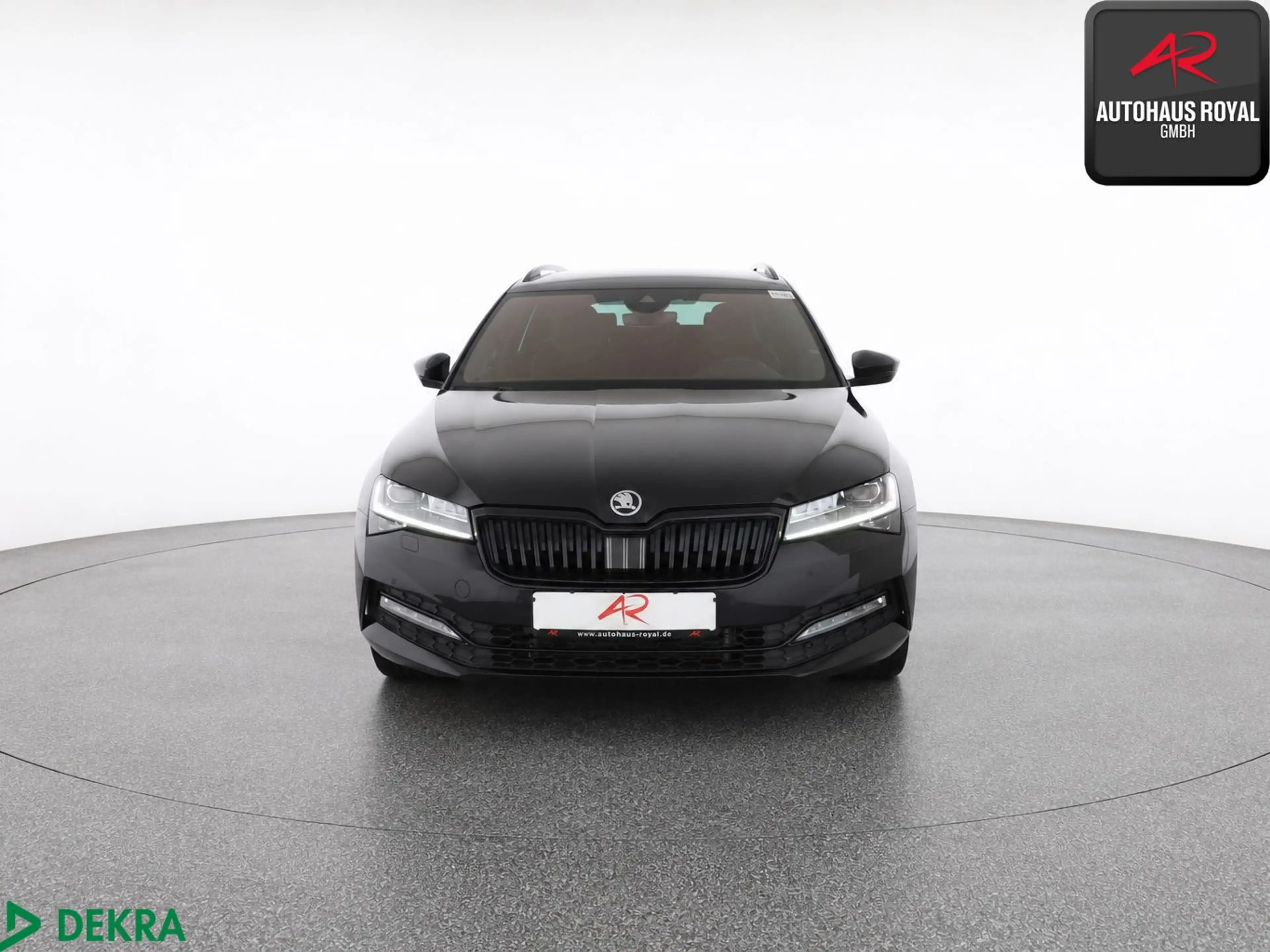 Skoda Superb Combi 2.0 TDI SPORTLINE KAMERA,KESSY,ACC — photo 8