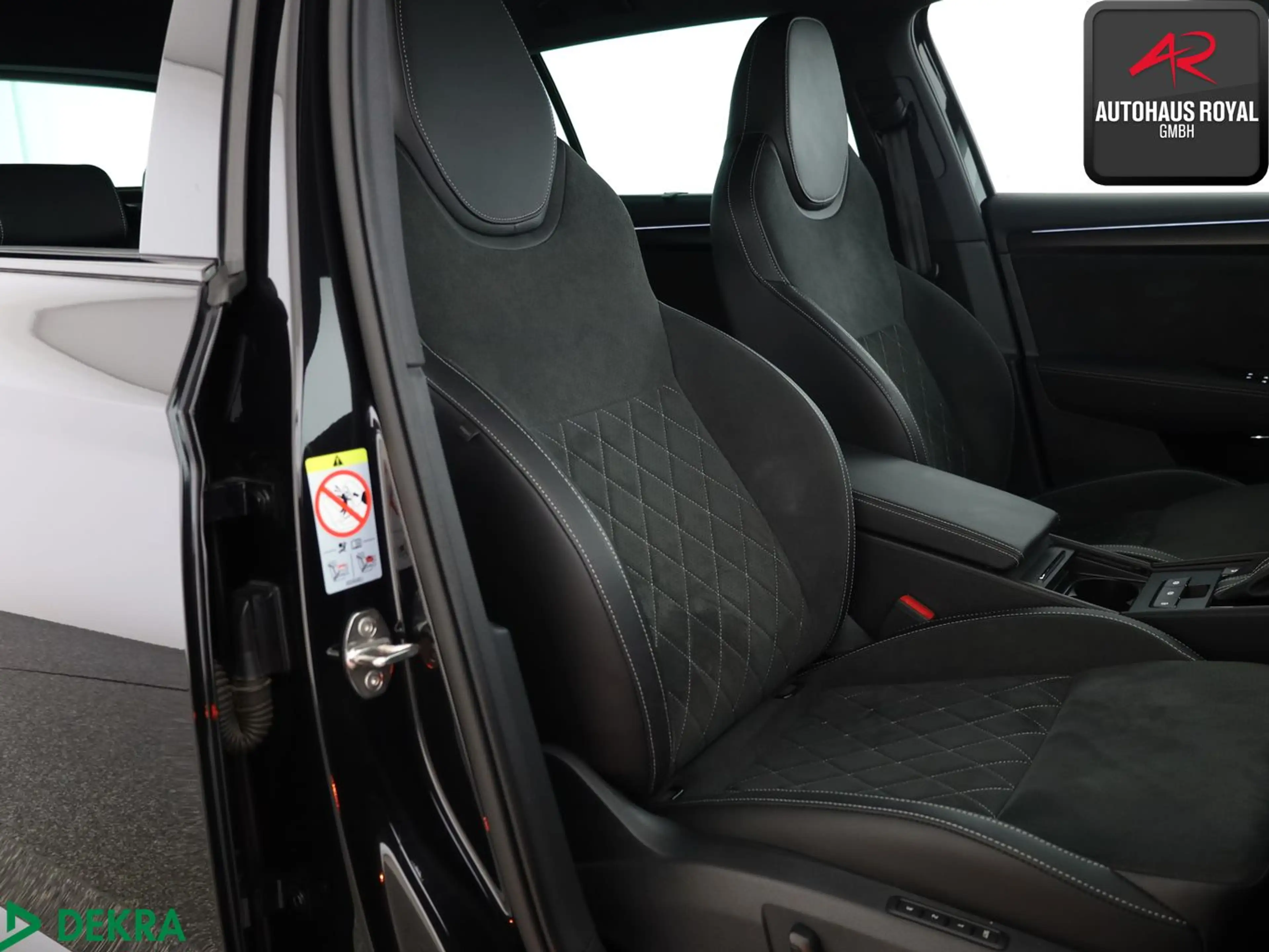Skoda Superb Combi 2.0 TDI SPORTLINE KAMERA,KESSY,ACC — photo 12