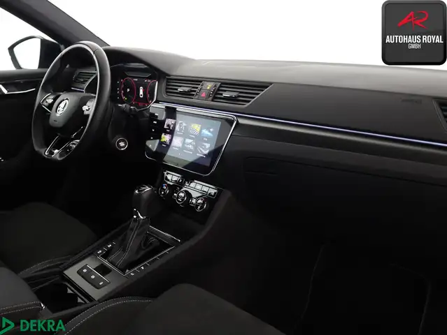 Skoda Superb view 11