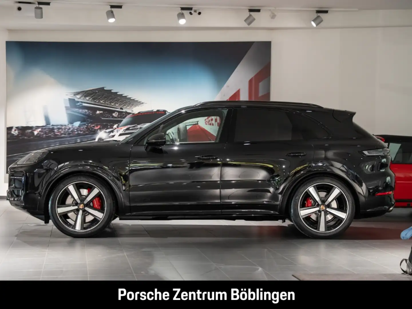 Porsche Cayenne GTS Burmester HA-Lenkung InnoDrive Schwarz - 2