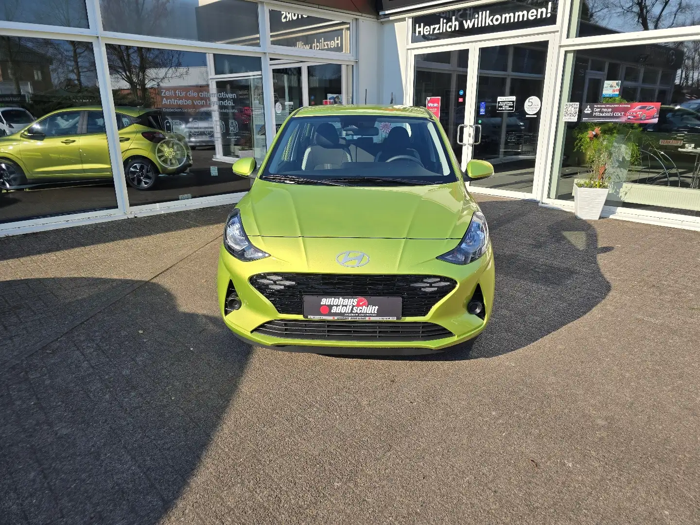 Hyundai i10 FL 1.0 Benzin (63 PS) 5-AMT 2WD Trend Vert - 2