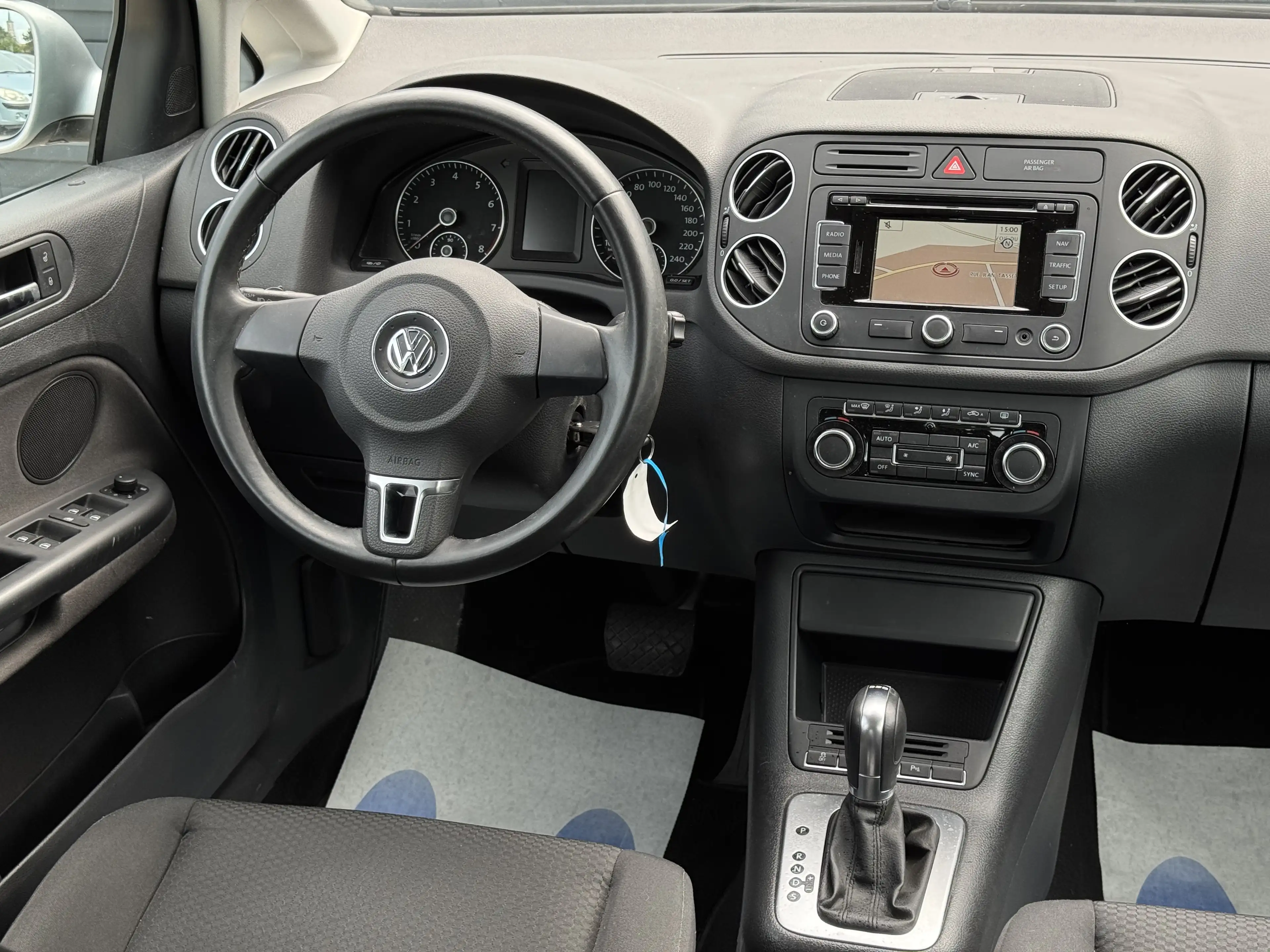 Volkswagen Golf Plus Golf Plus 1.2 TSI Highline DSG — photo 12