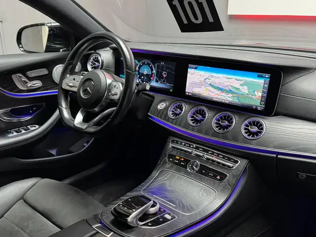 Mercedes-Benz E Class view 12