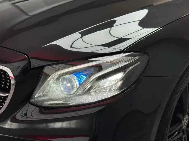 Mercedes-Benz E-Class view 25