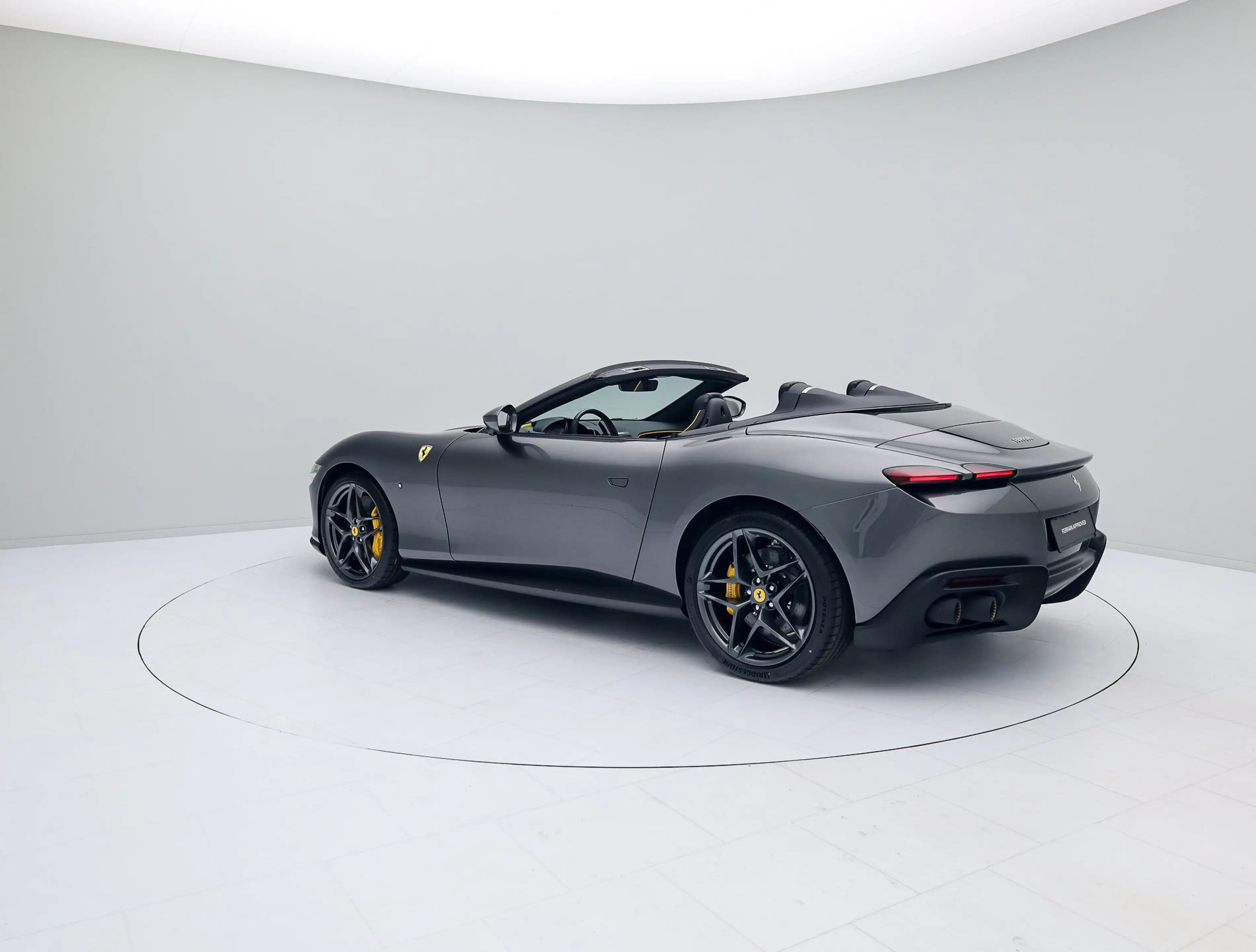 Ferrari Roma Spider - FERRARI HAMBURG — photo 9