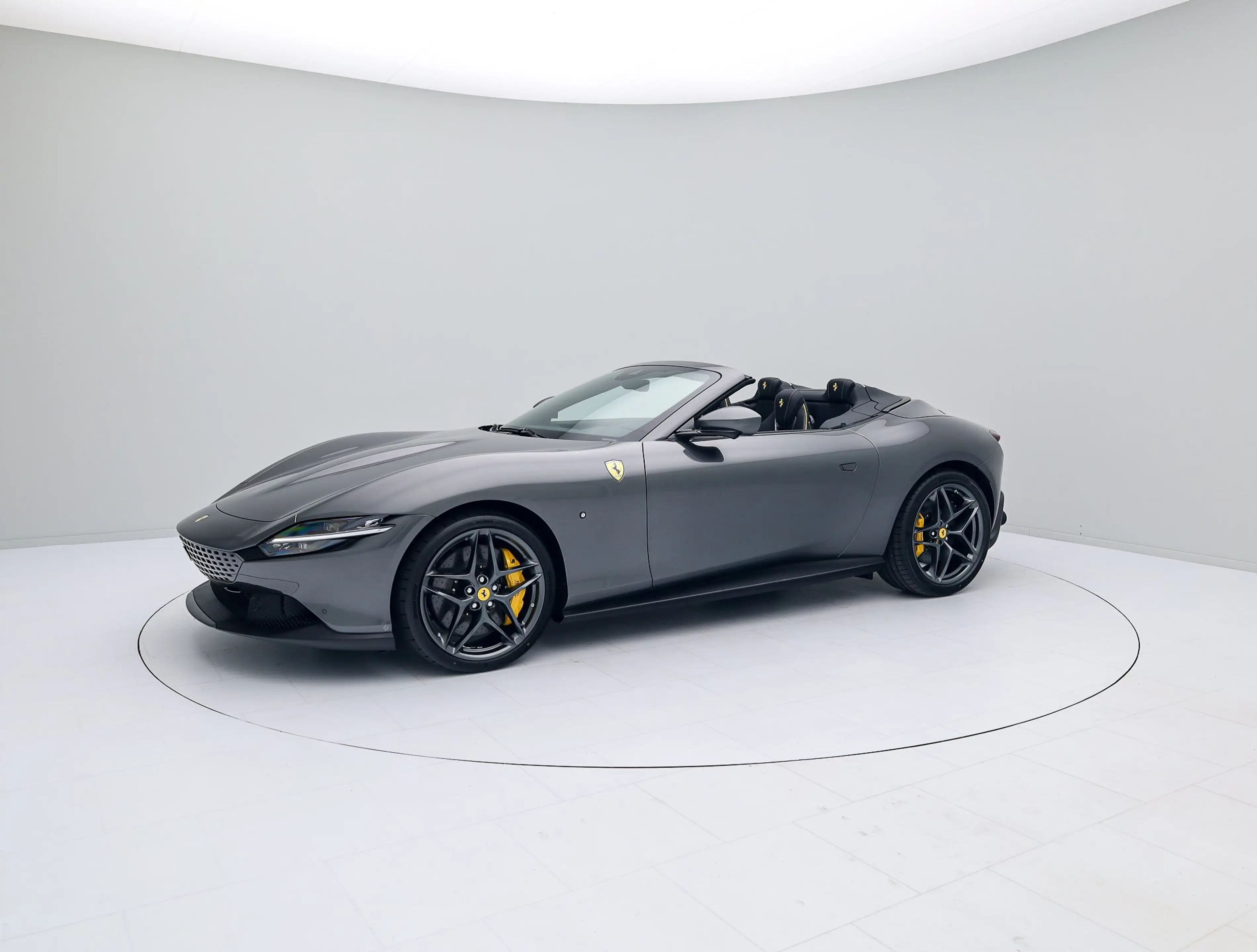 Ferrari Roma Spider - FERRARI HAMBURG — photo 2