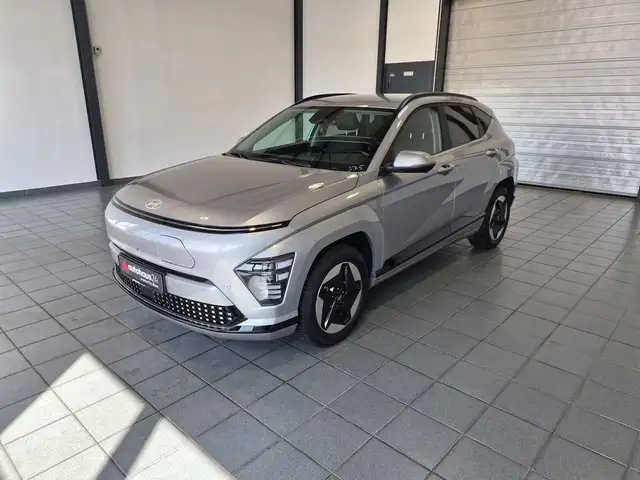 Hyundai Kona view 3