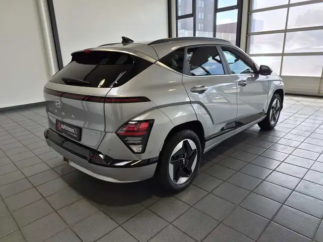 Hyundai Kona view 5