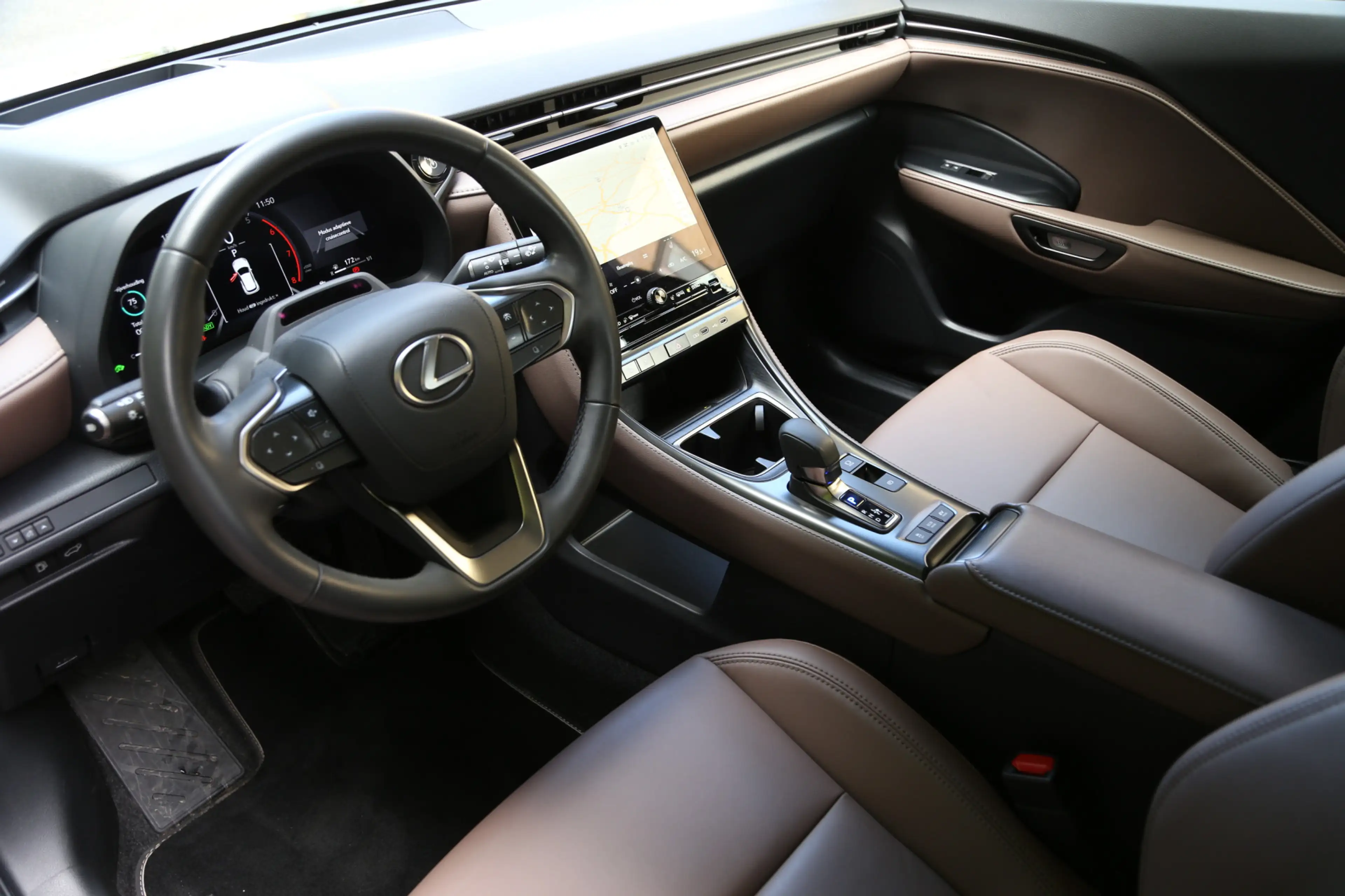Lexus LBX 1.5 Original Edition 2WD Leer HuD 360view Mark Lev — photo 6