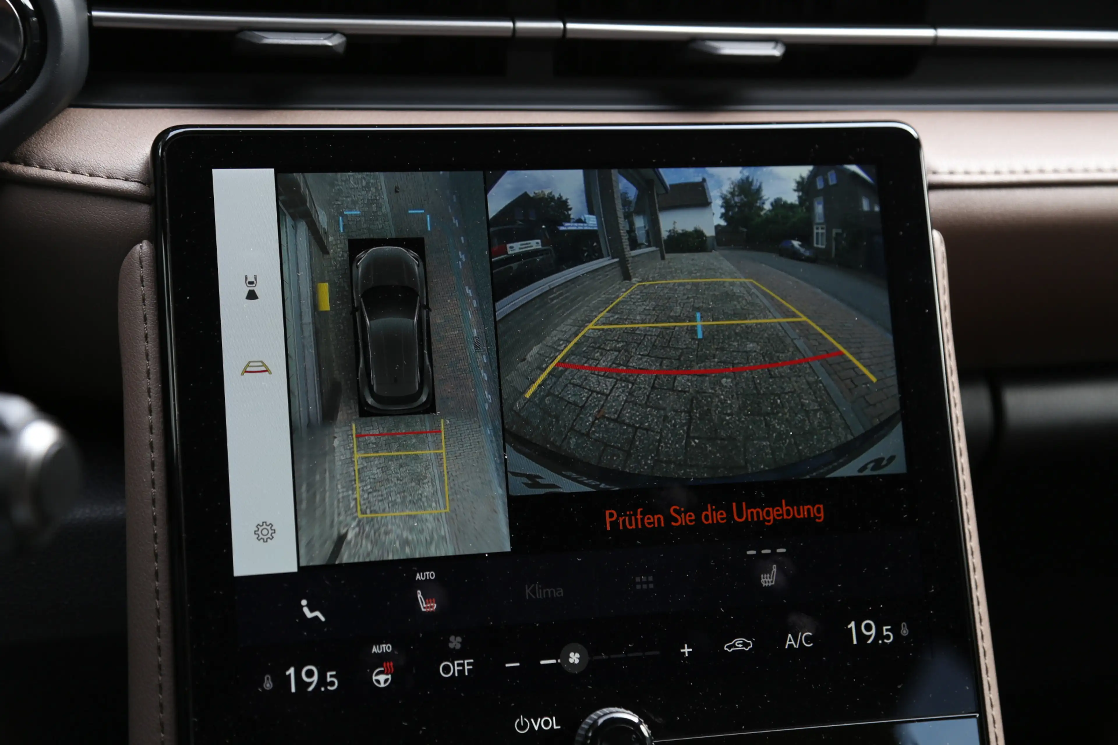 Lexus LBX 1.5 Original Edition 2WD Leer HuD 360view Mark Lev — photo 8