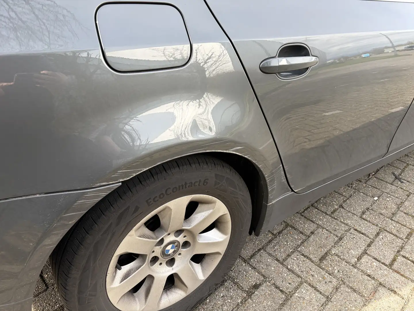 BMW 525 5-serie 525i Executive TREKHAAK | LEDER | AUTOMAAT Gris - 2