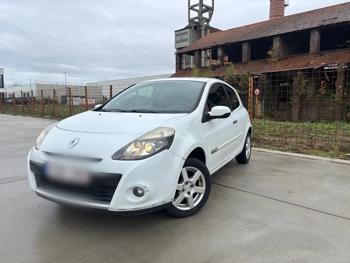 Renault Clio 1.2i 16v Expression - 2