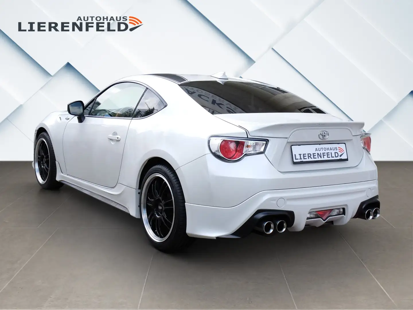 Toyota GT86 Mega Optik aus 2.Hand Blanc - 2