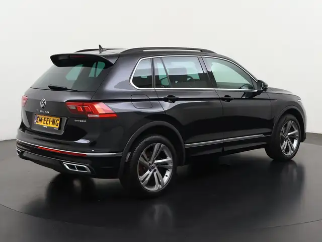 Volkswagen Tiguan view 6