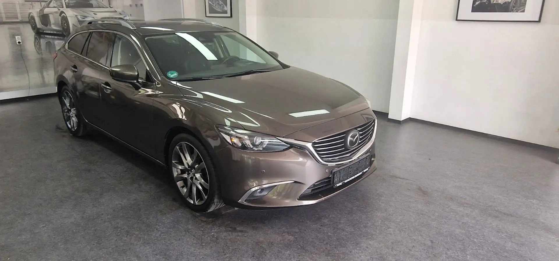 Mazda 6 Kombi 2.2 CD Leder Kamera WR+SR Navi Grau - 2