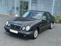 Mercedes-Benz E 200 Avantgarde Schwarz - thumbnail 1
