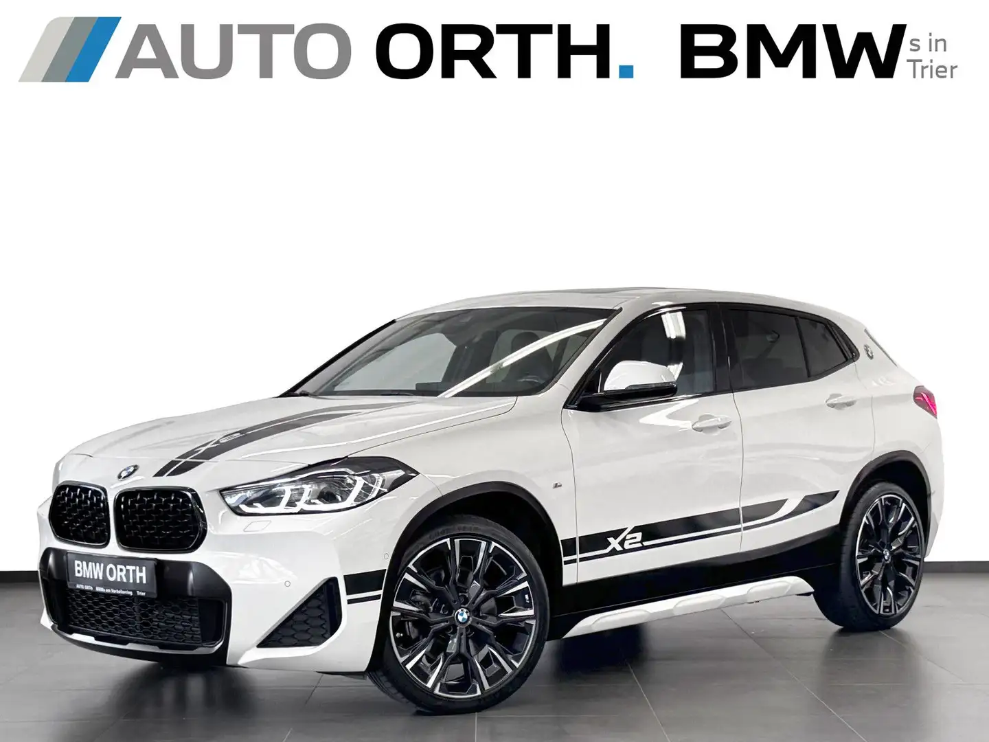 BMW X2 xDrive20i *EDITION M MESH* PANO HUD AHK 20" Weiß - 1