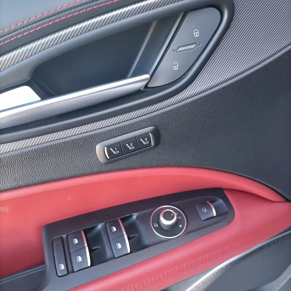 Alfa Romeo Stelvio 2021 — фото 9