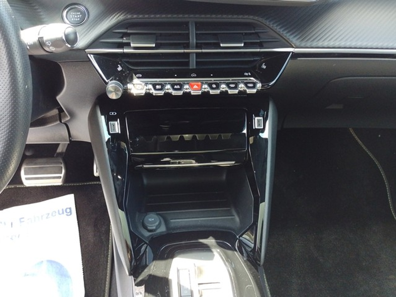 Peugeot 2008 (P1)(11.2019->) GT — photo 9