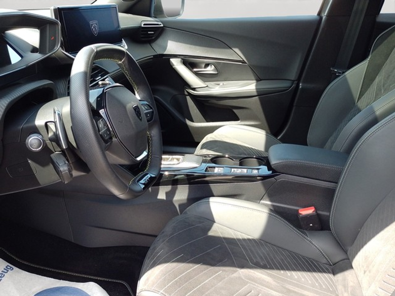 Peugeot 2008 (P1)(11.2019->) GT — photo 6