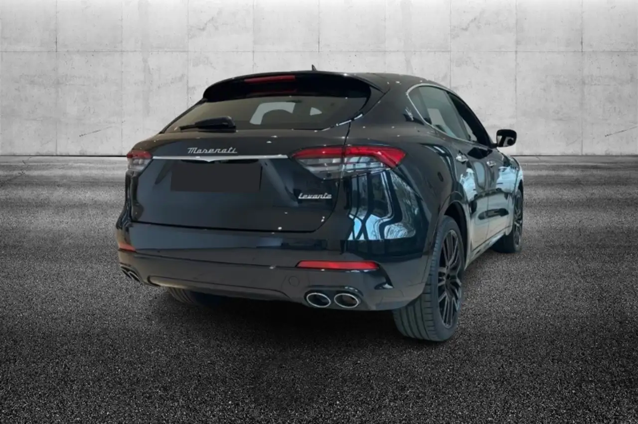Maserati Levante 2022
