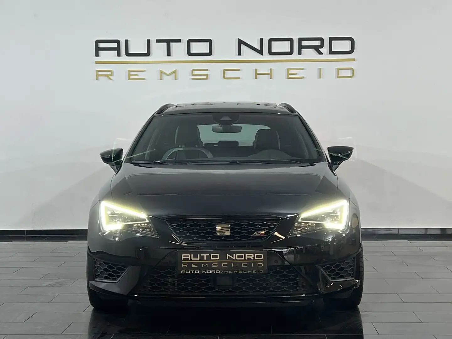 SEAT Leon Cupra 290 ST*Perf.Paket*DSG*Pano*Brembo*Cam Schwarz - 2