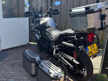 Tiger 800 xrt abs