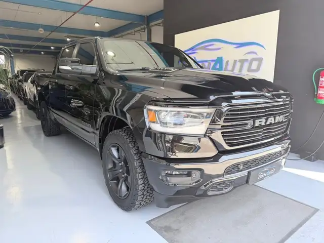 RAM 1500 5.7 Hemi V8
