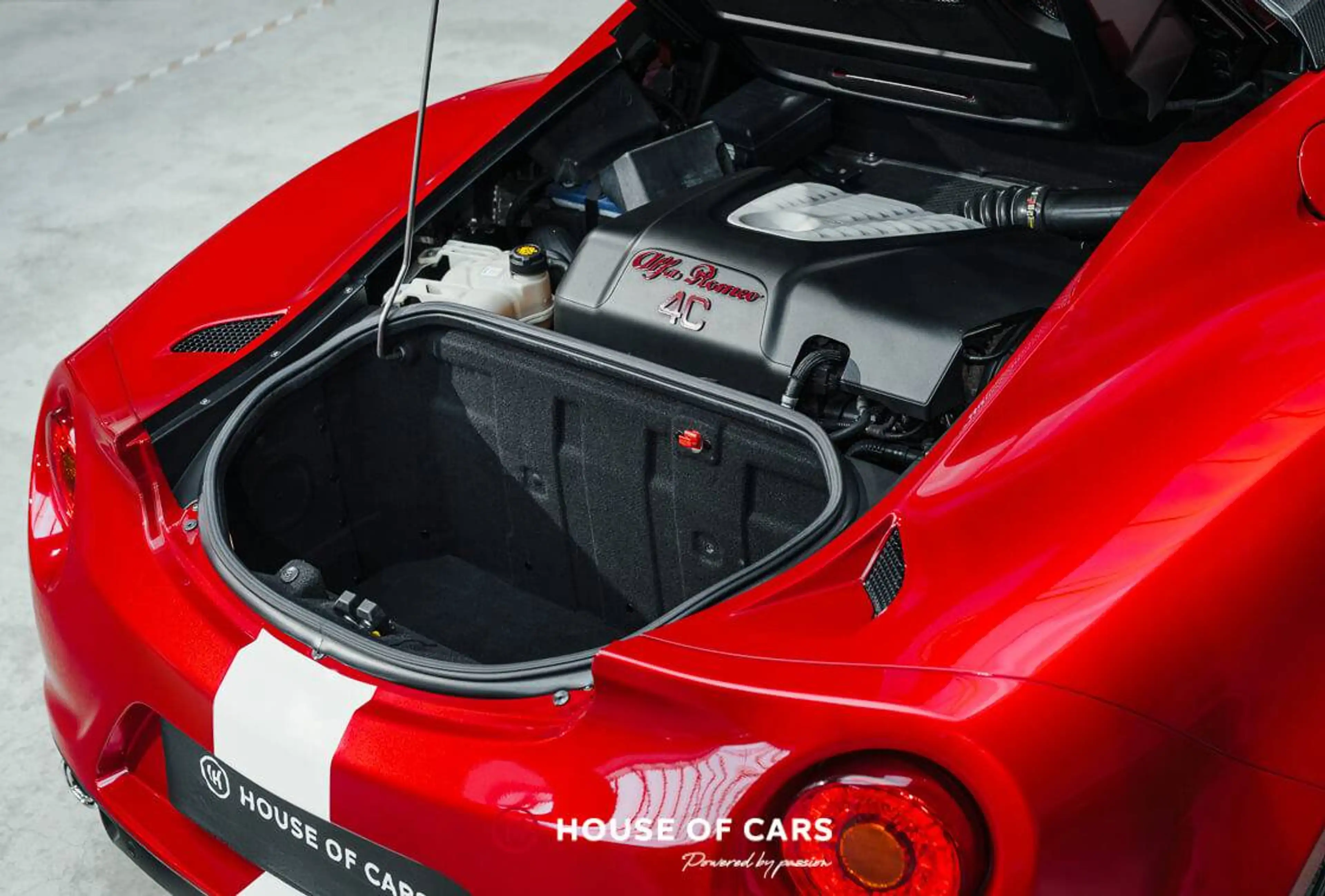 Alfa Romeo 4C Spider - Edizione Corsa - N° 10 / 35ex — photo 13