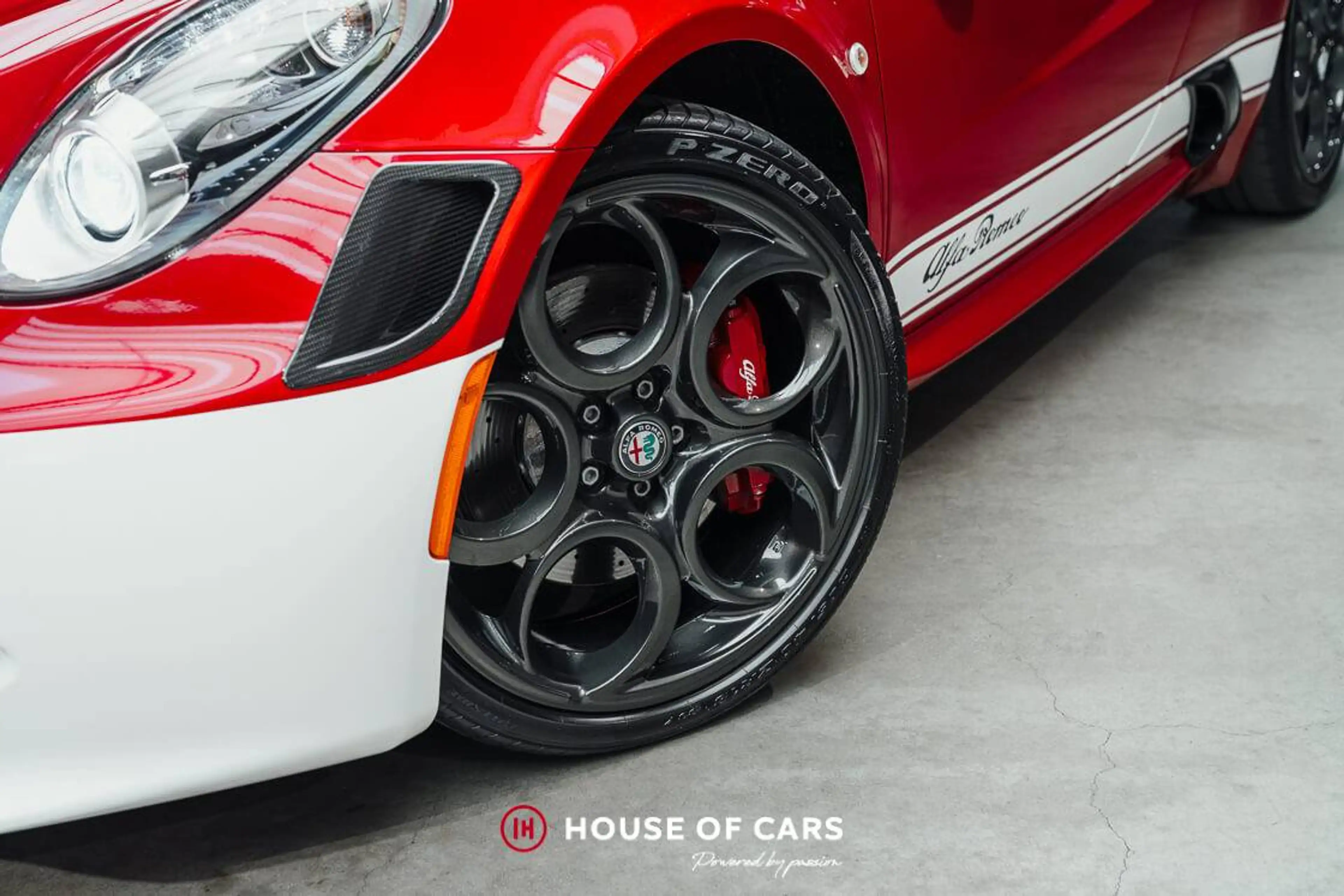Alfa Romeo 4C Spider - Edizione Corsa - N° 10 / 35ex — photo 11