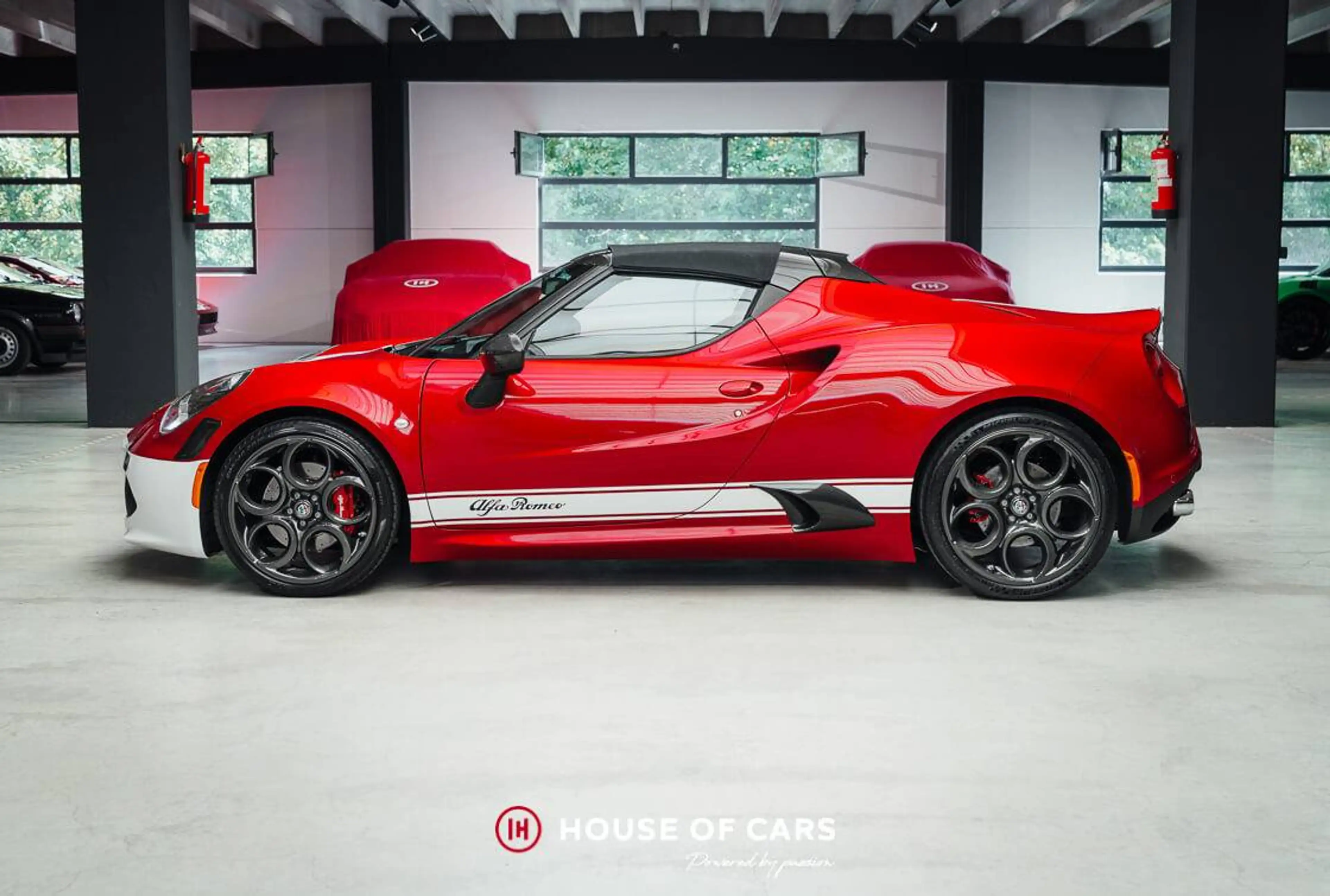 Alfa Romeo 4C Spider - Edizione Corsa - N° 10 / 35ex — photo 10