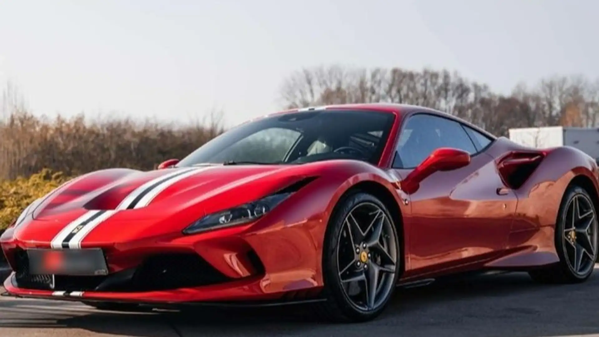 Ferrari F8 Tributo Rojo - 2