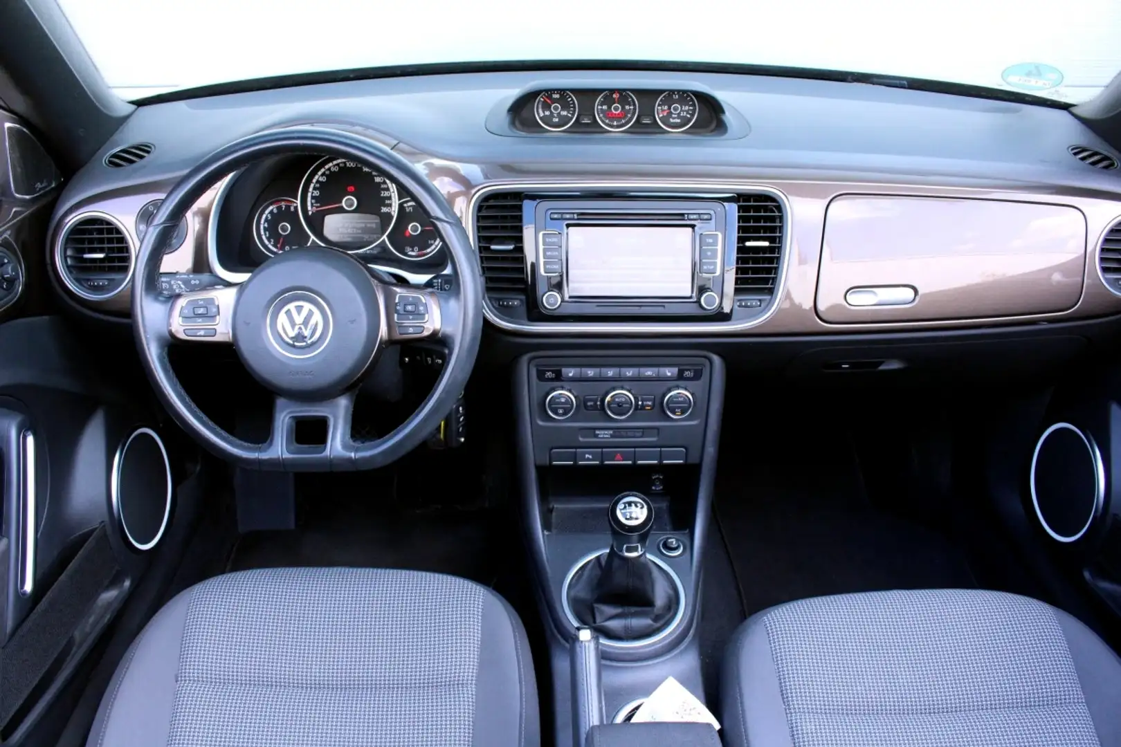 Volkswagen Beetle Cabriolet 1.2 TSI Design 1eEIGNR! PDC CRUISE STOEL Bruin - 2