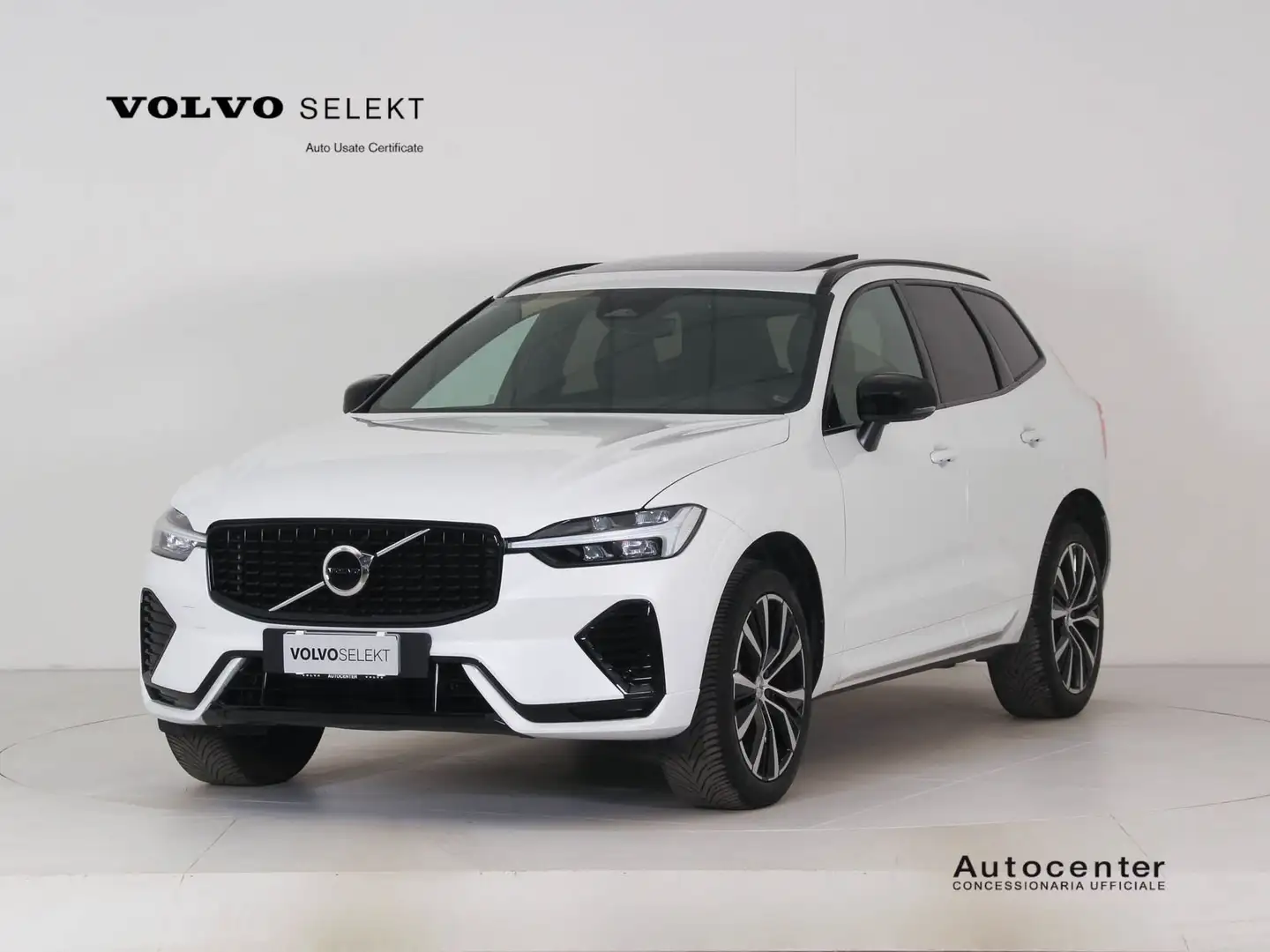 Volvo XC60 B4 (d) FWD GEARTRONIC PLUS DARK Bianco - 1