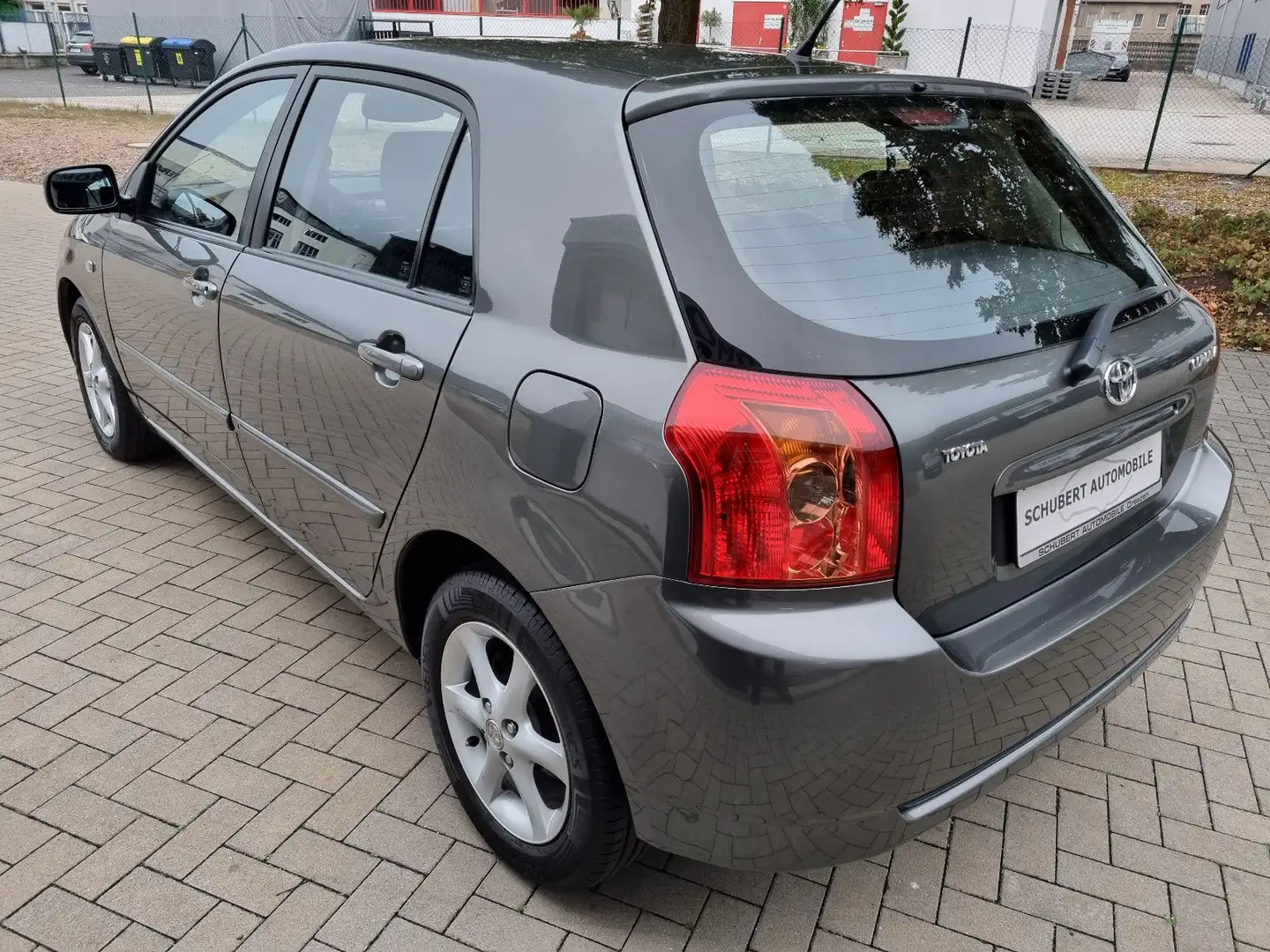 Toyota Corolla 1.4 Sol Grau - 2