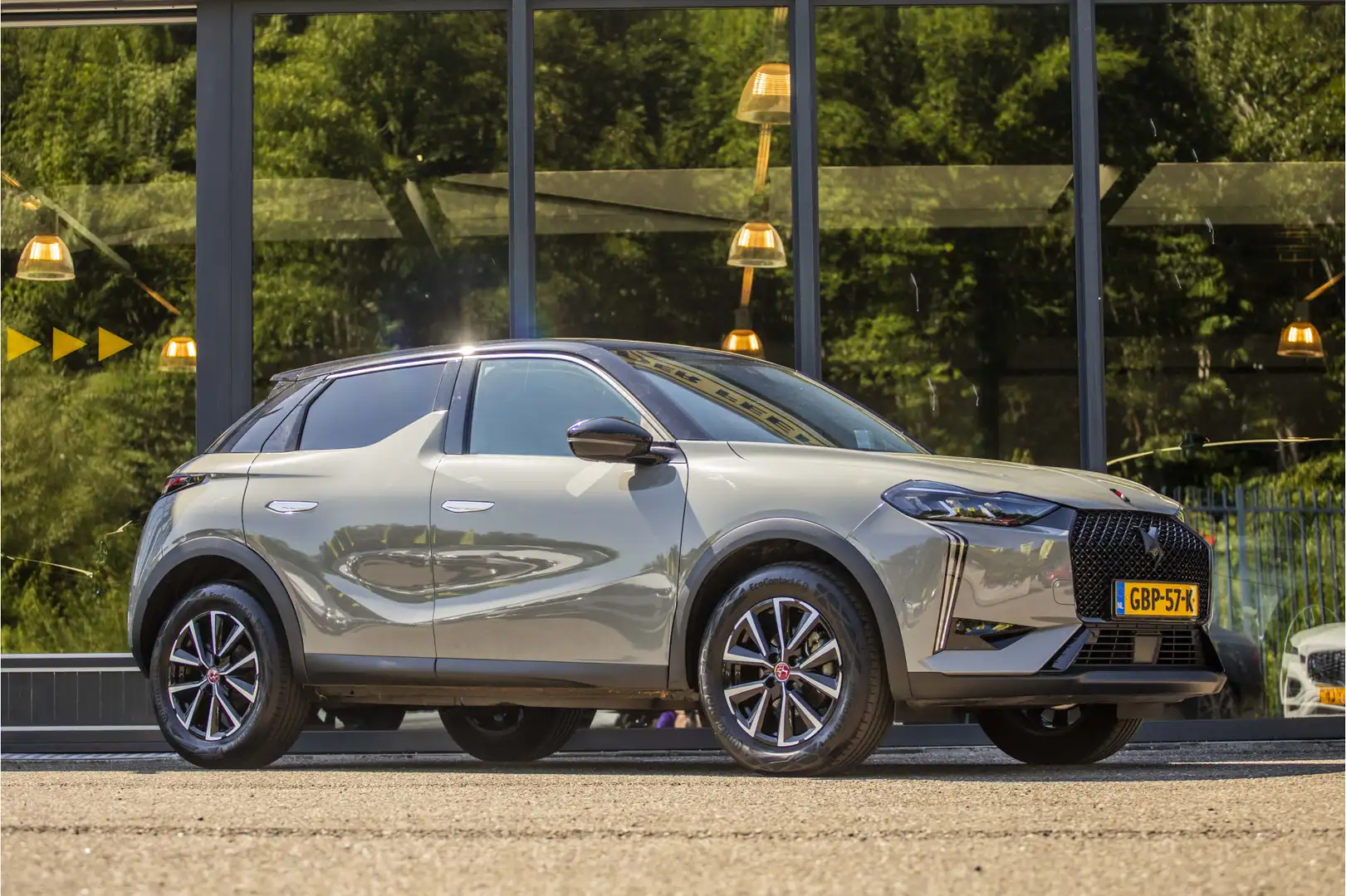 DS Automobiles DS 3 1.2 PureTech Performance Line Grijs - 1