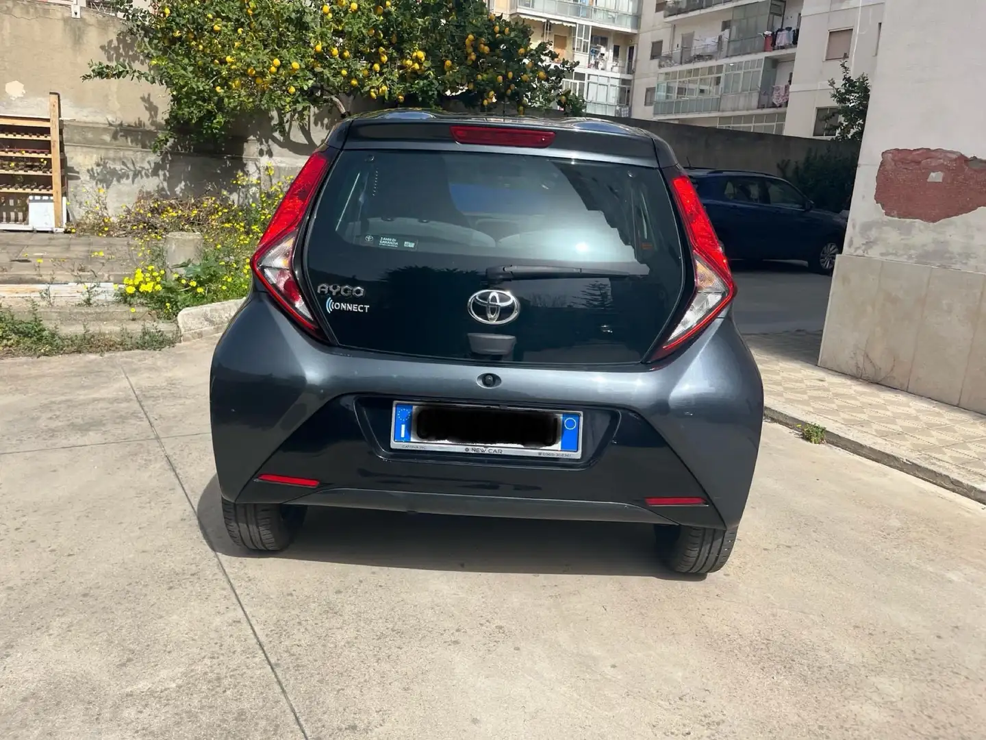Toyota Aygo 5p 1.0 x-play 72cv - 2