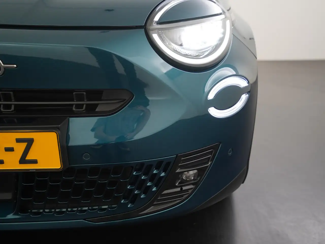 Fiat 600 1.2 Hybrid La Prima Leder Camera Adaptive cr, миниатюра 24