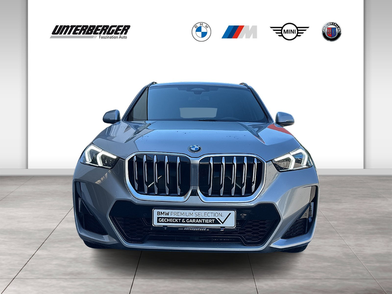 BMW X1 sDrive20i M Sport AHK Pano 20" HUD LED RFK — photo 2