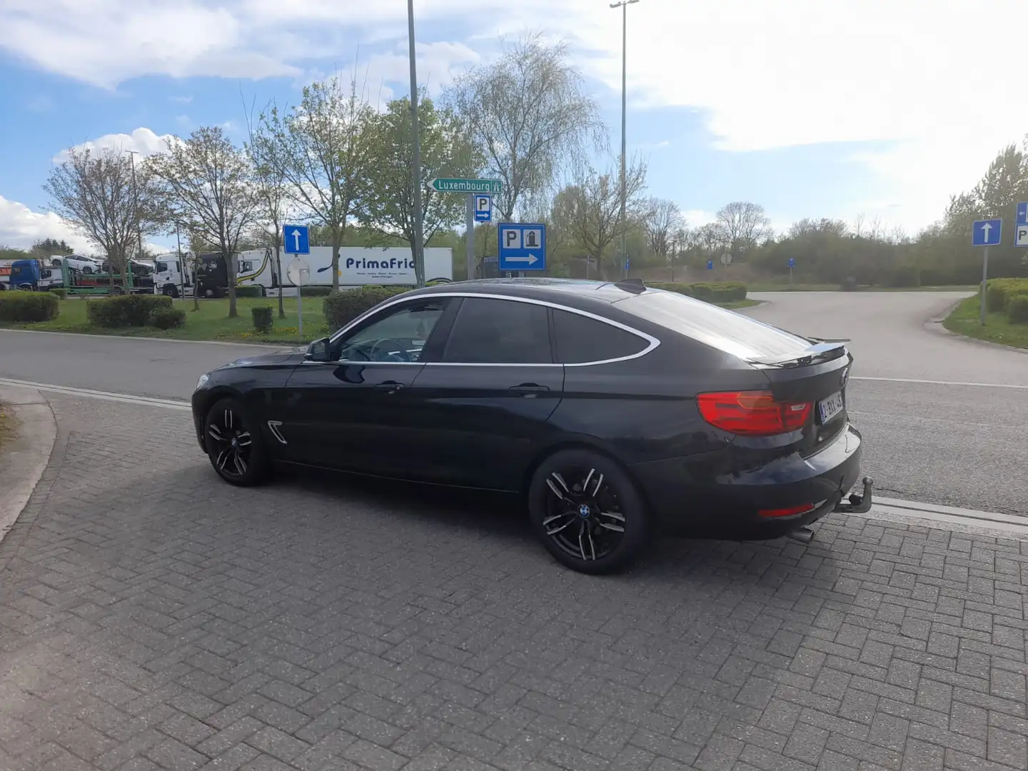 BMW 318 Gran Turismo d - 1